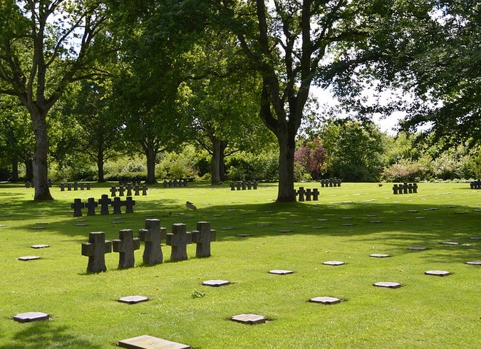 Servicios funerarios (tanatorio, crematorio)